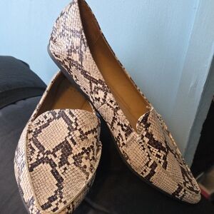 Snakeskin Patterned Loafers